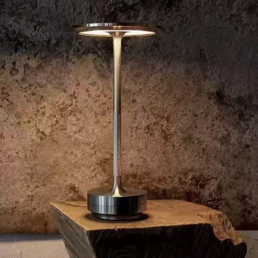 Cordless table lamp